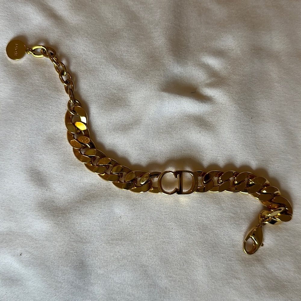 100% authentic Christian Dior Montaigne Bracelet